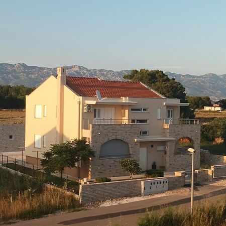 Apartmani Lucija Povljana Exterior photo