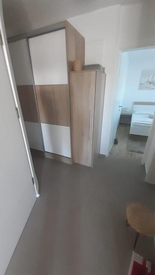 Apartmani Lucija Povljana Exterior photo