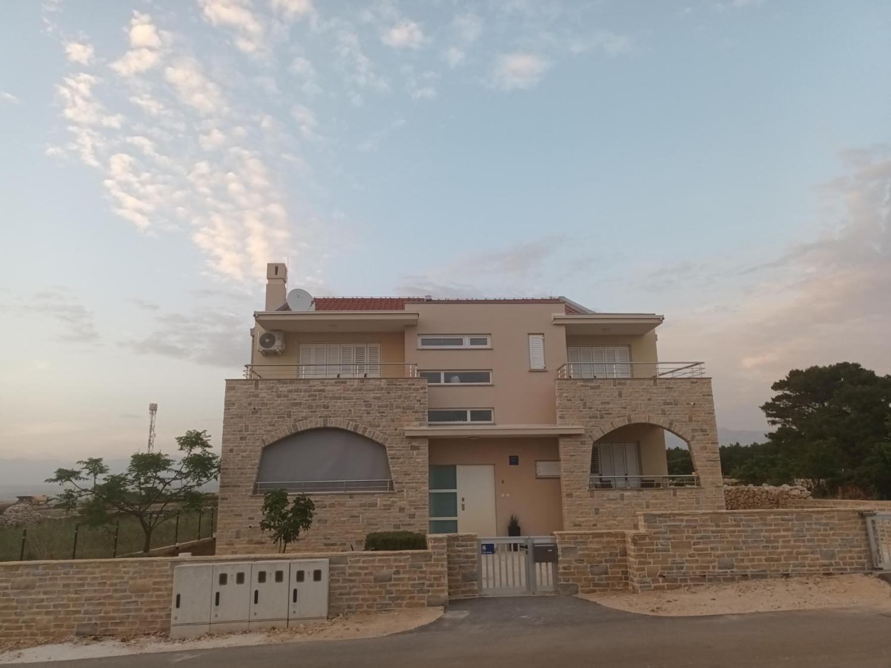 Apartmani Lucija Povljana Exterior photo